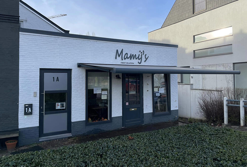 Zonnetent Mamy’s ijssalon te Schoten